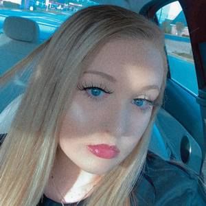 Meet your Posher, Jade